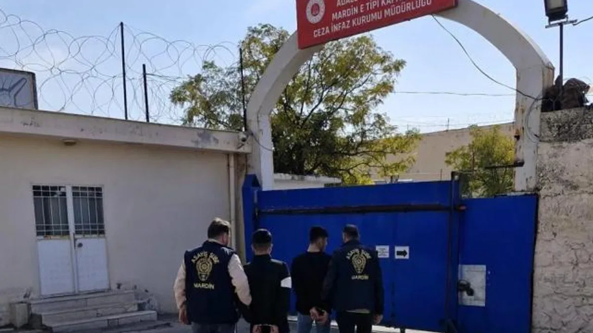Mardin’de “Oto Fareleri” tutuklandı