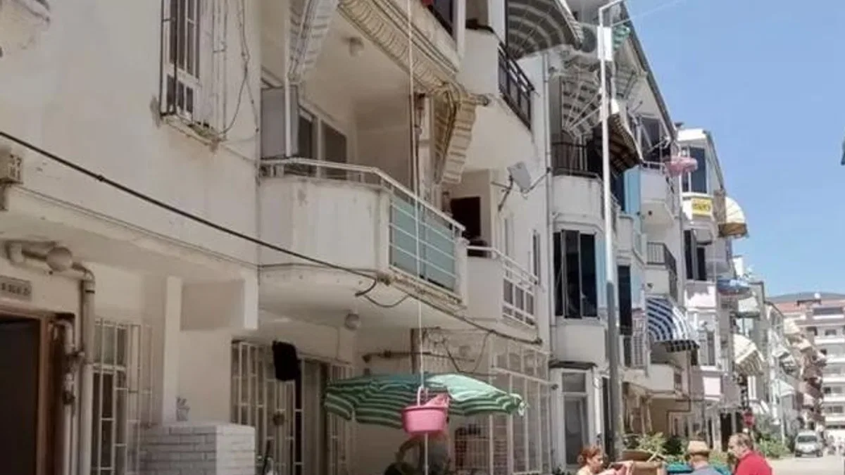 Sepet sarkıtma geleneği Küçük Kumla’da devam ediyor