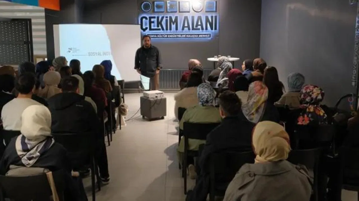 Konya’da ‘Mekân, Hafıza ve Kadınlar Pazarı’ kitap galası