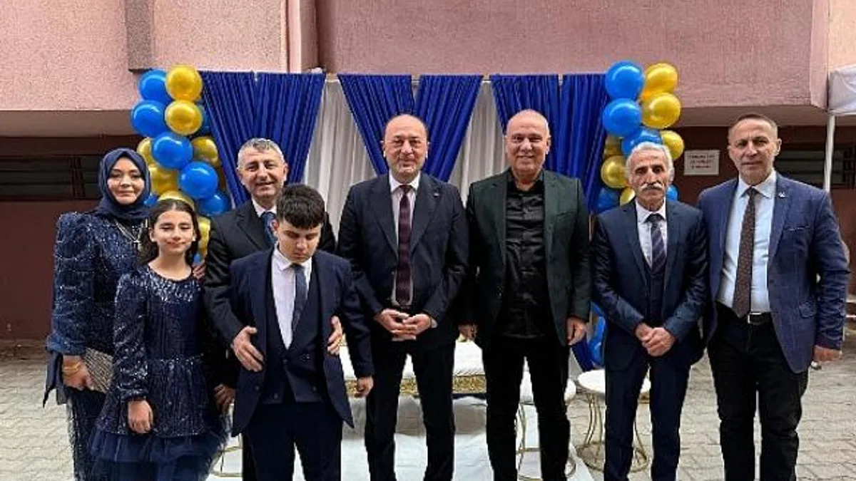 Başkan Yıldız vatandaşları mutlu günlerinde yalnız bırakmıyor