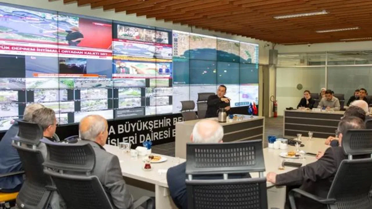 Bursa Büyükşehir’in muhtarlarla koordinasyonu sürüyor
