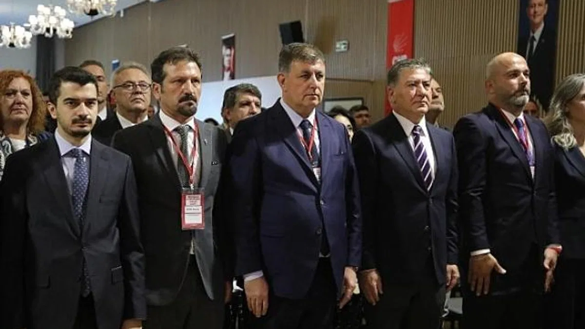 Başkan Tugay Birinci Basamak ve Koruyucu Sağlık Hizmetleri Çalıştayı’na katıldı “İzmirlilere ücretsiz HPV aşısı ve üreme sağlığı hizmeti “
