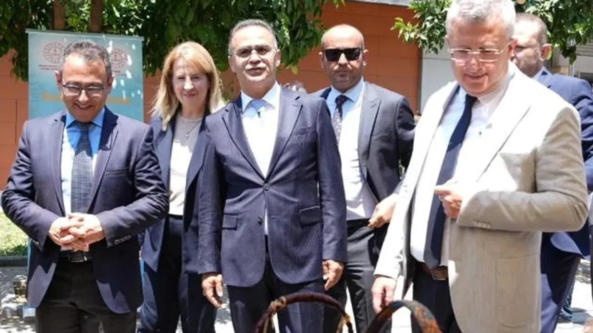 İzmir’de “Hayat Boyu Öğrenme Haftası” coşkuyla kutlanıyor