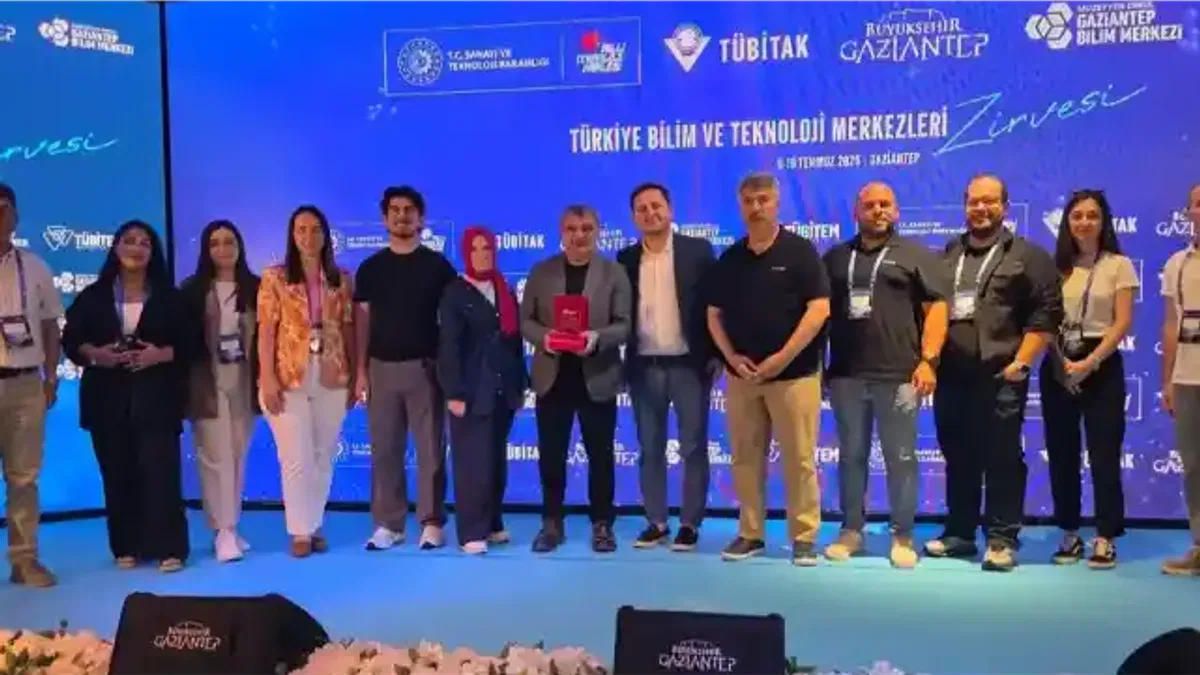 Kocaeli Büyükşehir’in bilim vizyonuna ödül
