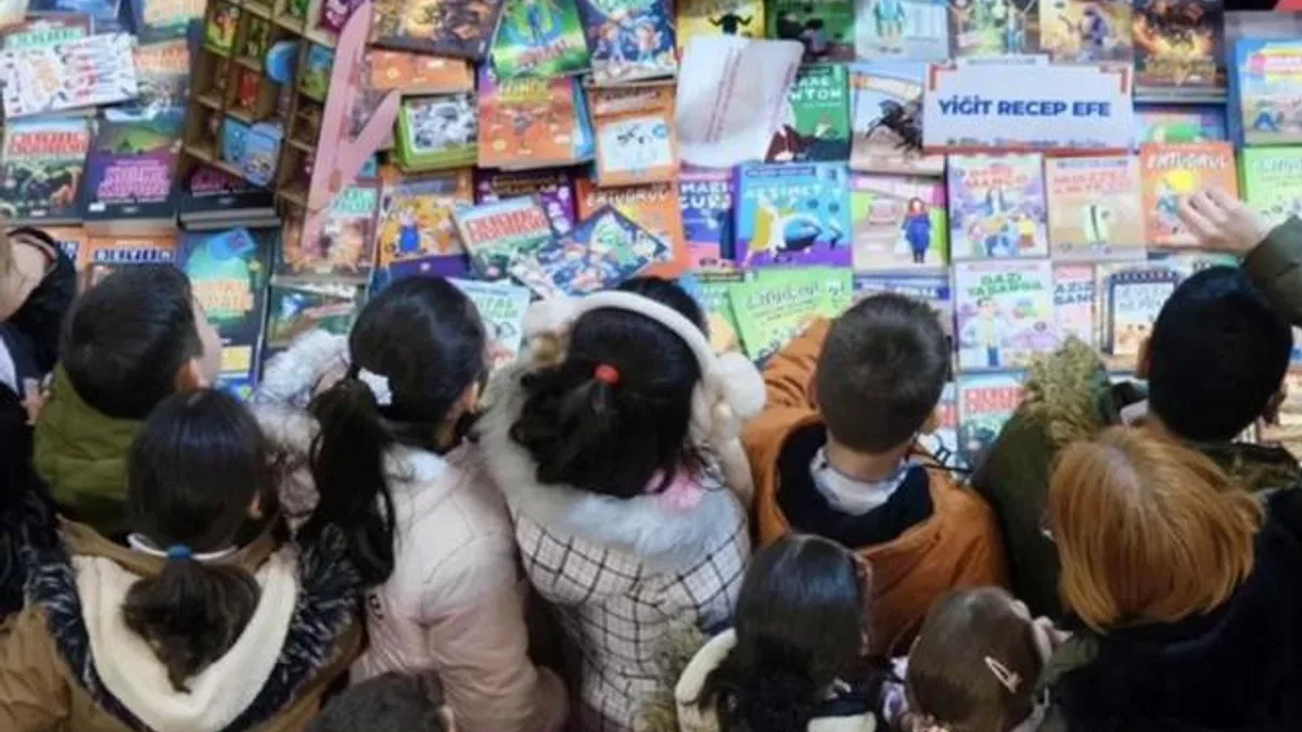 Bursa İnegöl’de ‘Kitap Günleri’ coşkusu sürüyor