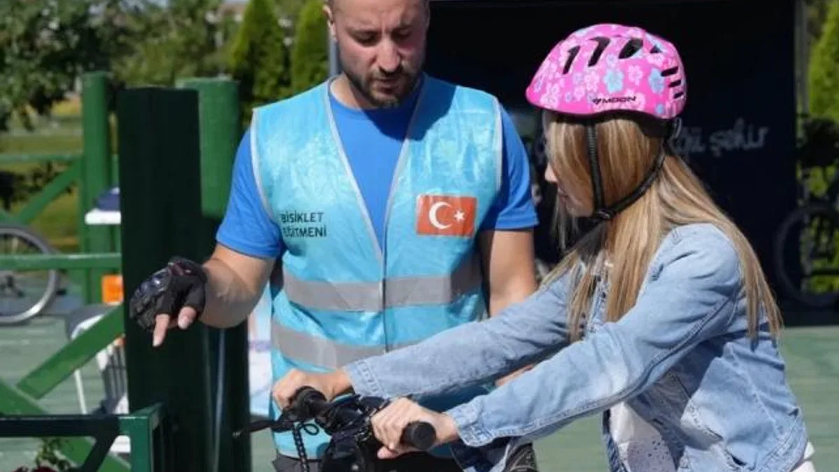 Eskişehir’de yetişkinlere bisiklet eğitimi