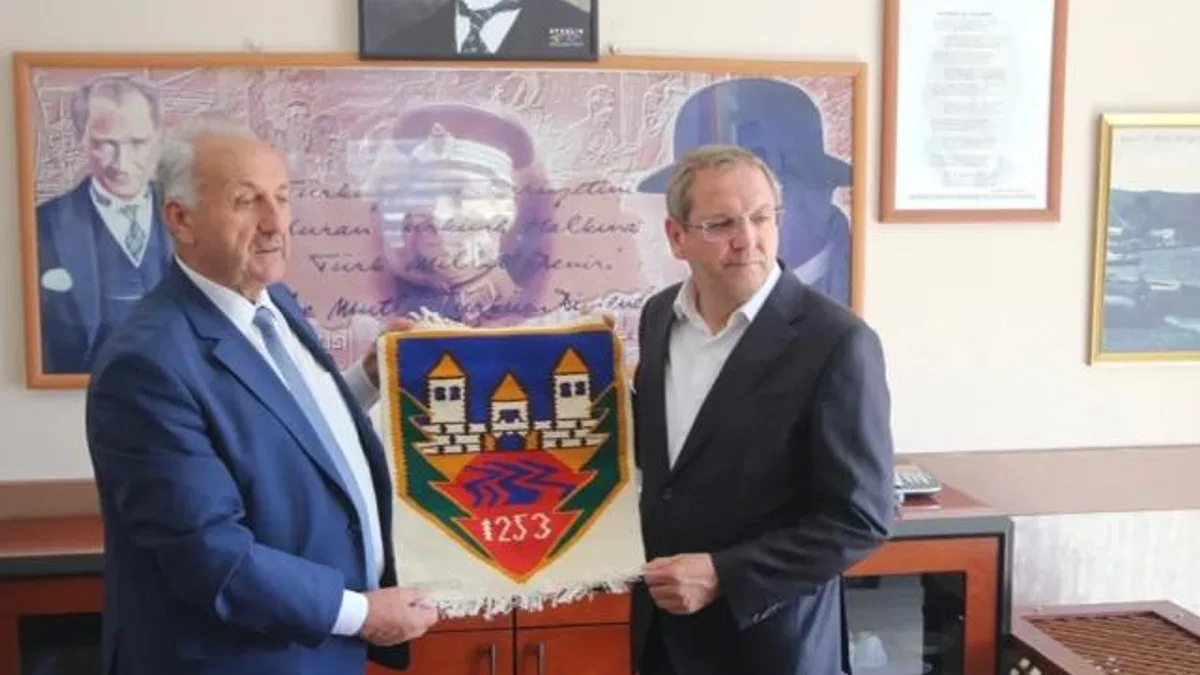 Sancak heyetinden Ayvalık, Burhaniye ve Bergama’ya ziyaret