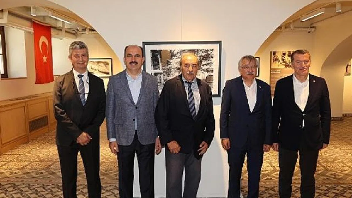 Başkan Altay, Öğrencileri ve Tüm Konyalıları “Medine Müdâfii Fahreddin Paşa Hatıralar Sergisi”ni Görmeye Davet Etti