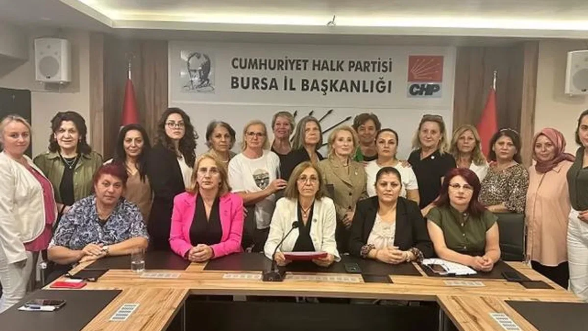 Bursa’da CHP’li kadınlardan ‘huzur’ çağrısı