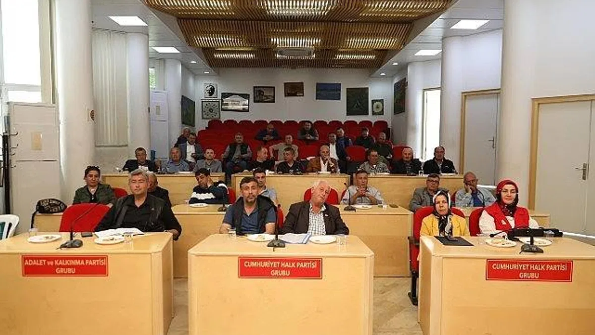 Burhaniye Belediye Başkan Yardımcıları Muhtarlar İle Buluştu