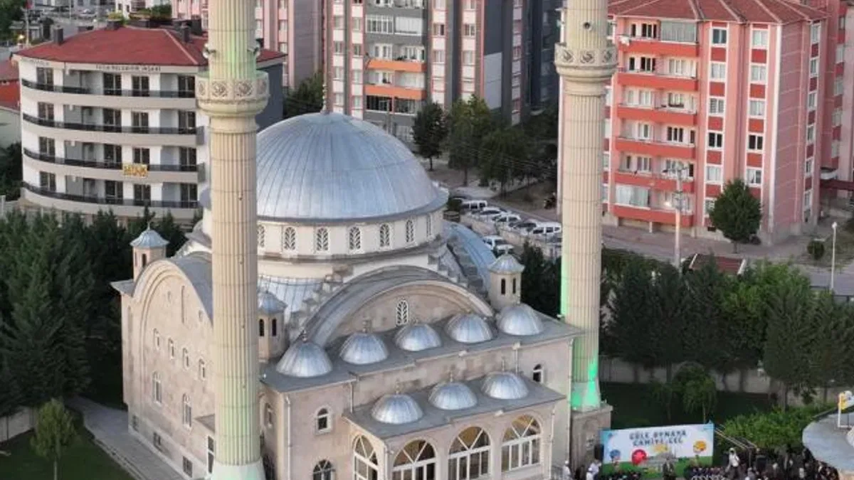 Konya’da “Güle Oynaya Camiye Gel” coşkusu başladı