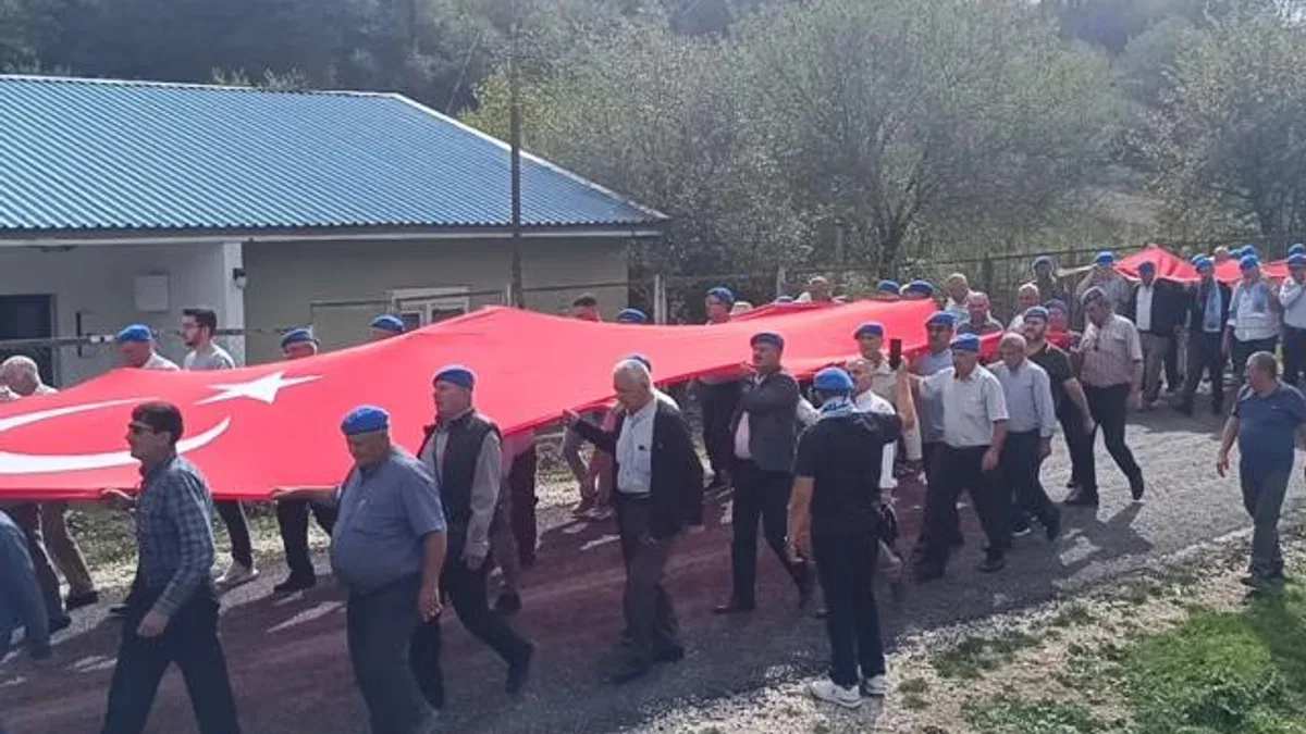 Komandolar Bilecikli şehit ailesini unutmadı