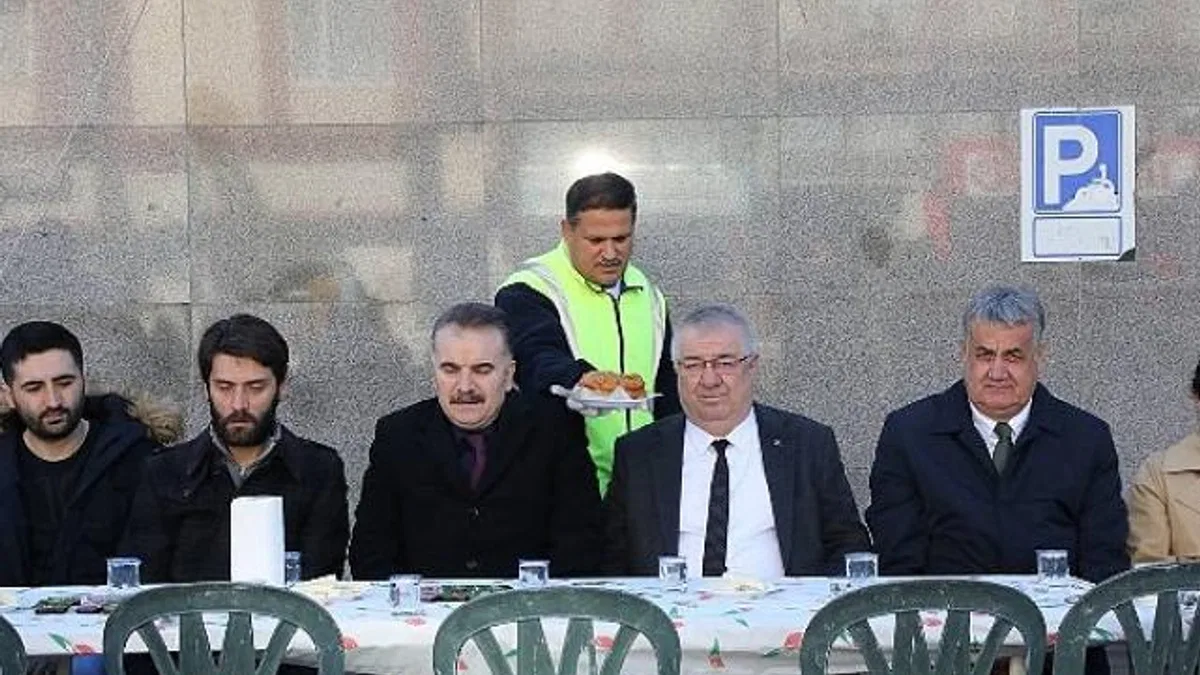 Edremit Belediyesi’nde Eski Başkan Tuncay Kılıç Anıldı