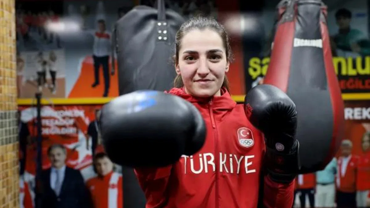 Sakarya’nın ringdeki parlayan yıldızı Ece Asude… Tarih yazmak istiyor