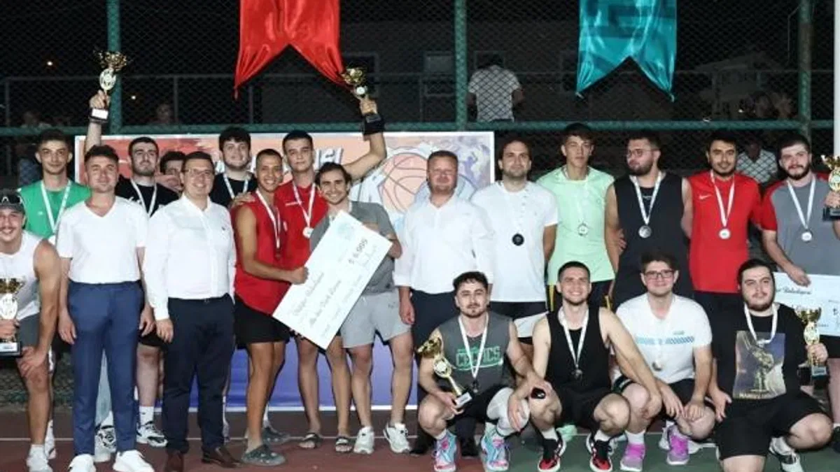 Zafer Turnuvası’nda kupalar sahiplerini buldu