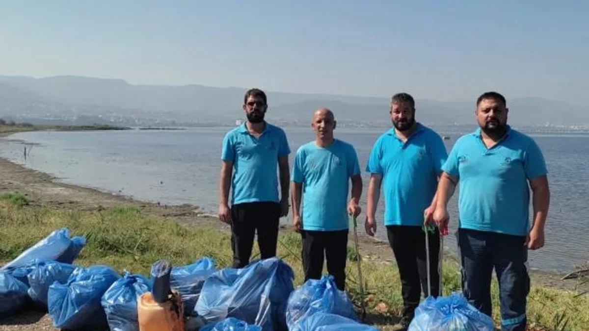 Kocaeli’de sahil temizliği Mavi Takım’dan sorulur