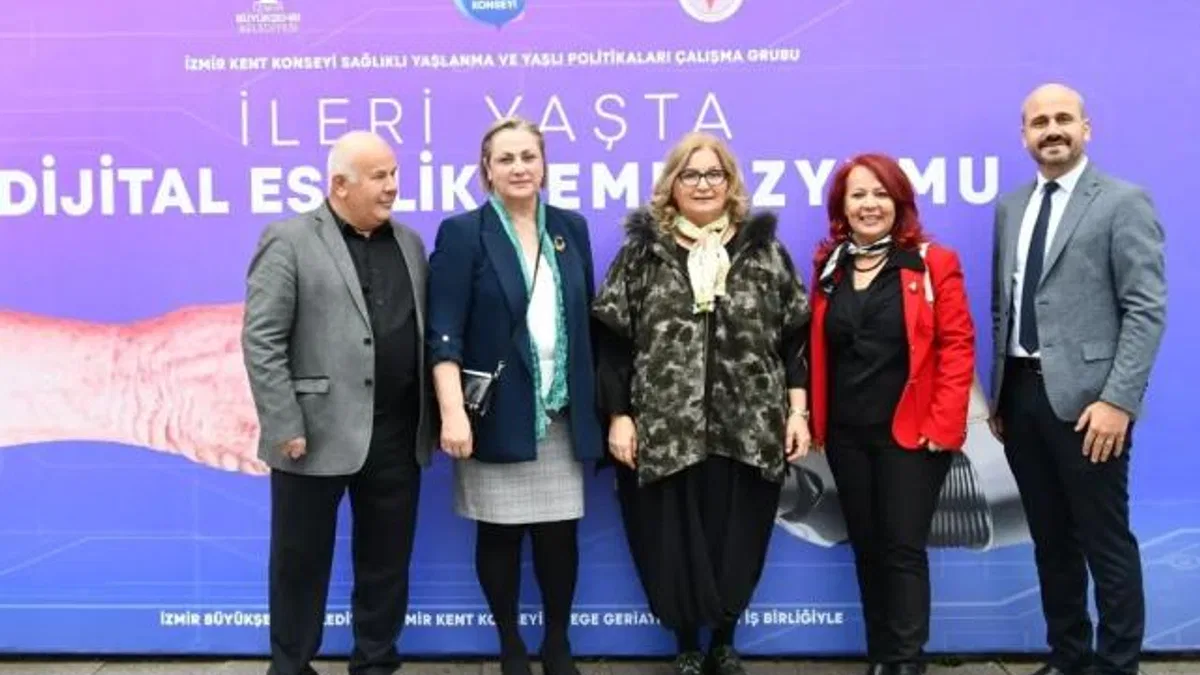 İzmir’de ‘İleri Yaşta Dijital Eşitlik’ sempozyumu