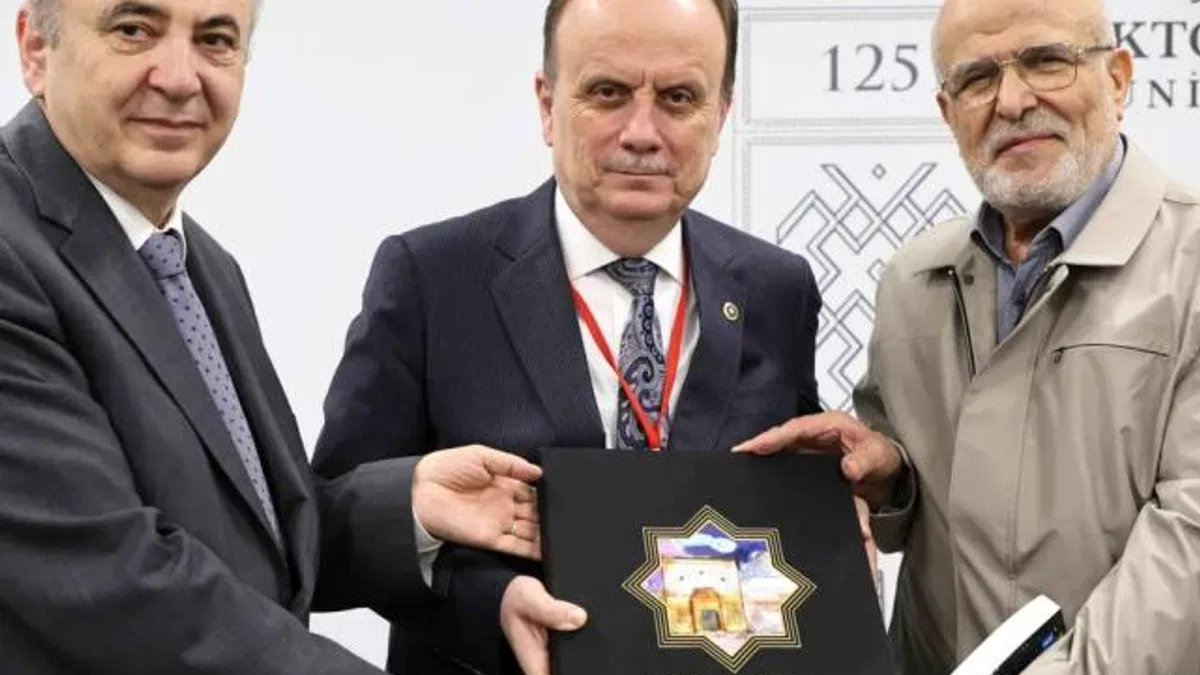 Konya’da gençler ve uzmanları bir araya geldi
