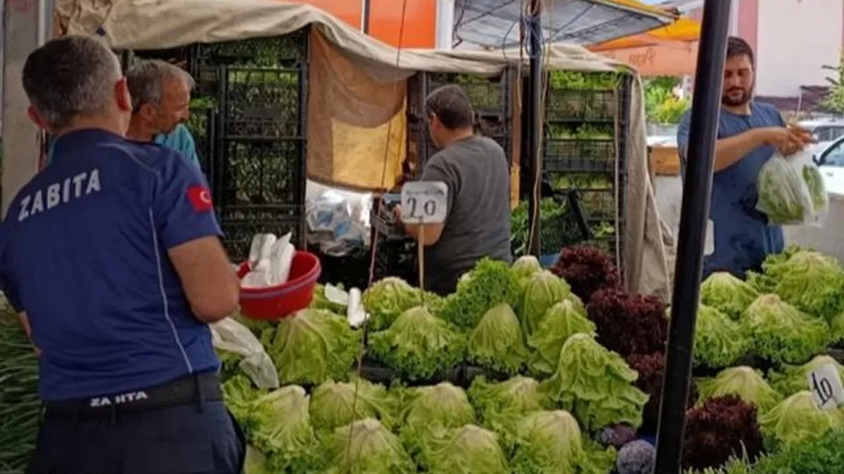 Sivas Zabıtası’ndan pazarlarda tartı denetimi