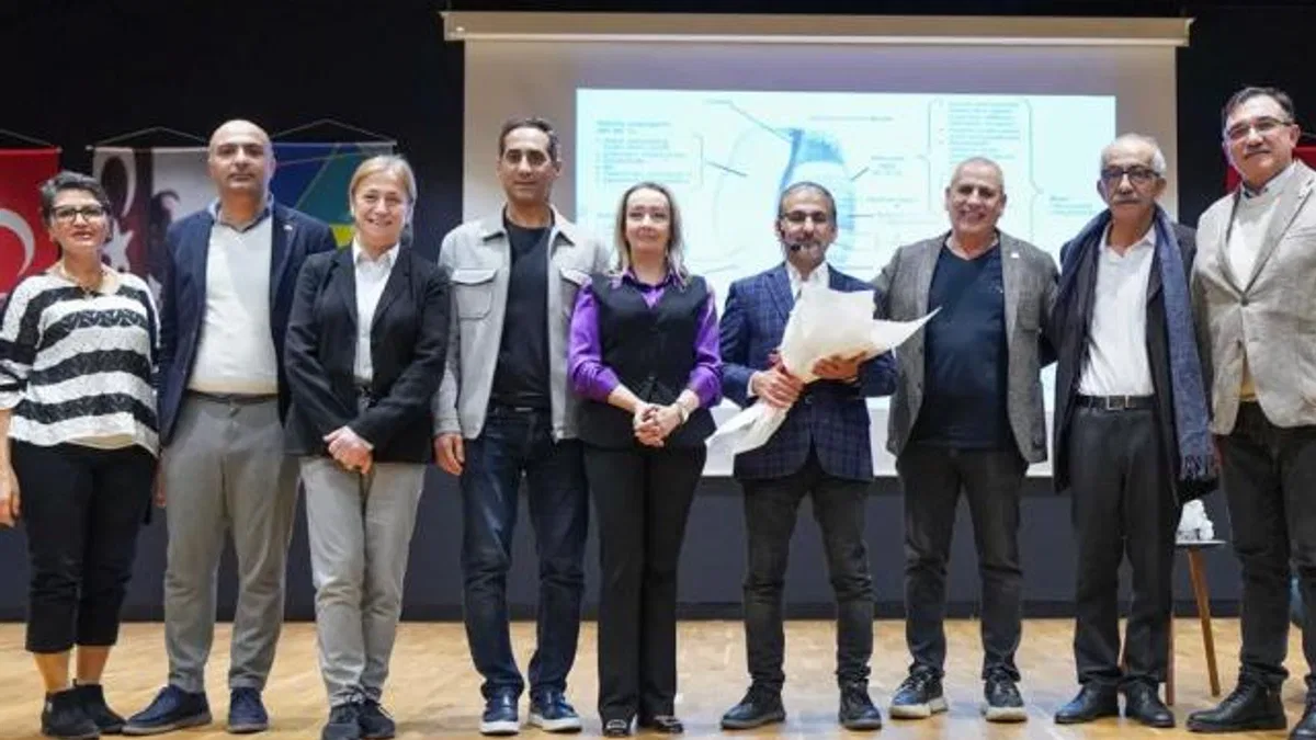 İstanbul’da ”Obeziteyi bil, sağlığını koru” söyleşisi düzenlendi