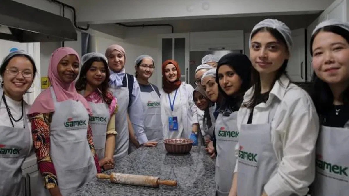 Uluslararası öğrenciler Türk mutfağını SAMEK’te öğrendiler