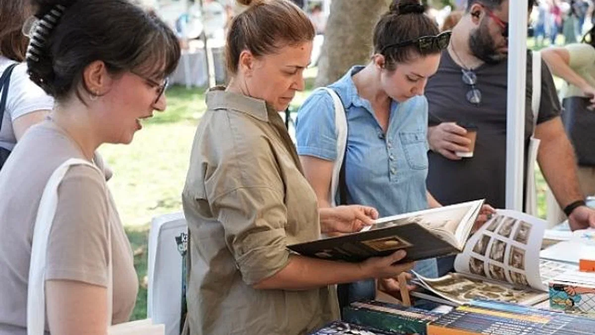 Şehre renk katan Kadıköy Çizgi Festivali başladı