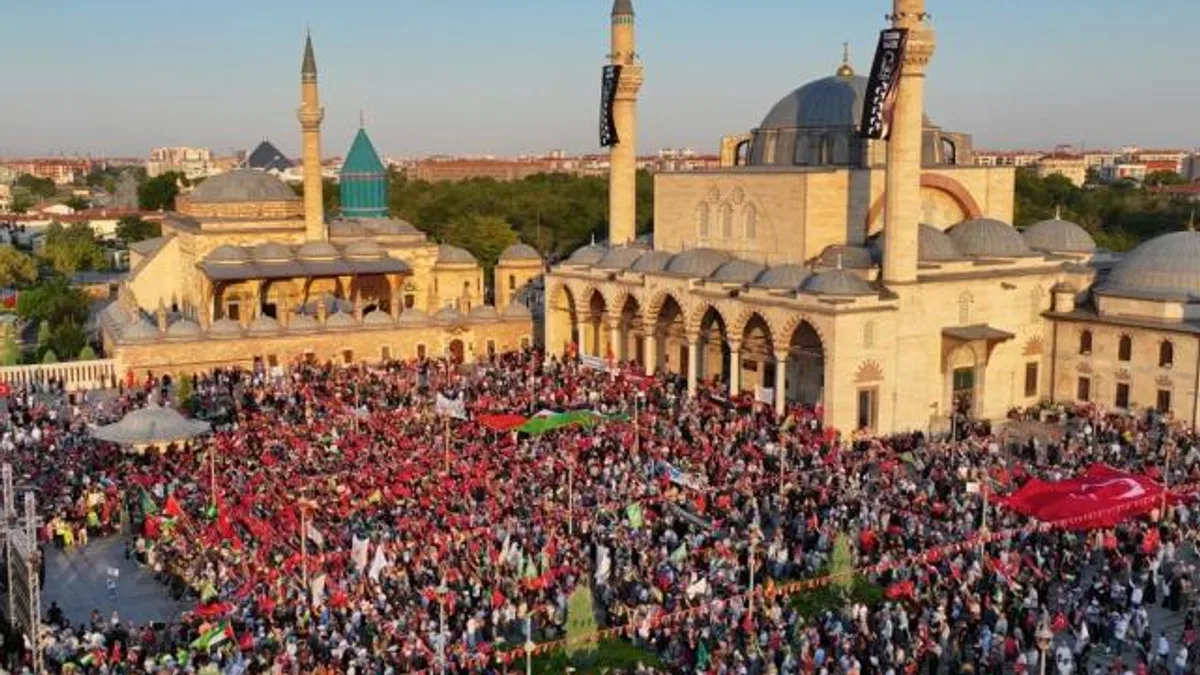 On binlerce Konyalı Gazze için tek yürek oldu