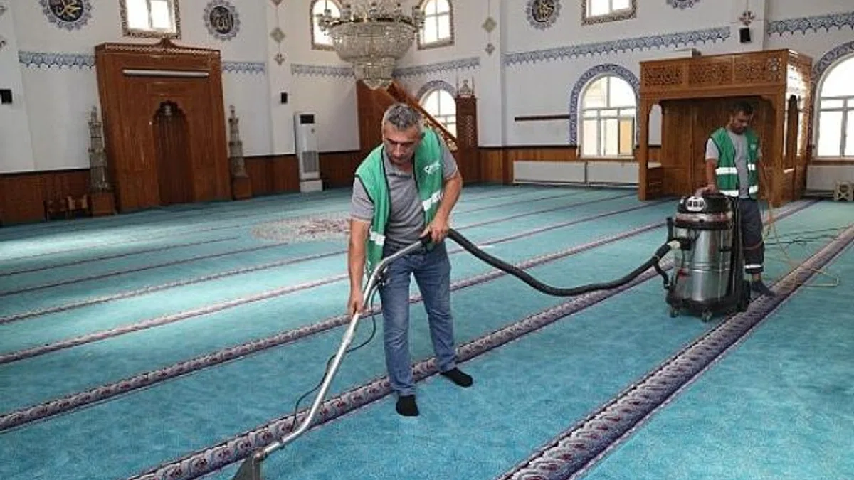 Canik’te Camiler Pırıl Pırıl