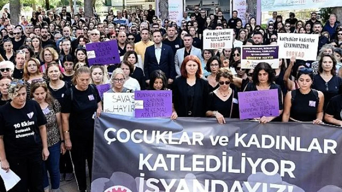 Bornovalı kadınlardan Gar Katliamı’nın yıldönümünde anma Yaşamak İstiyoruz!