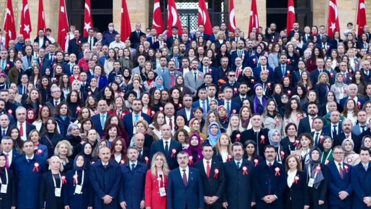 81 ilin ilden gelen öğretmenler Ata’nın huzurunda