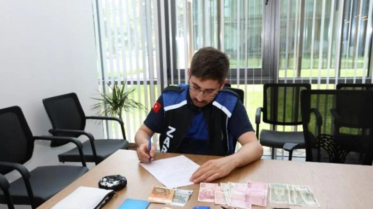 İnegöl’de taksici esnafından örnek davranış