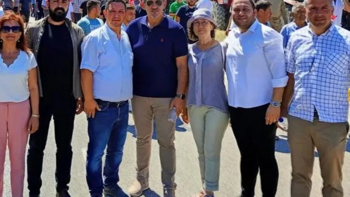 Balıkesir Bandırma’da CHP’liler domates üreticilerini dinledi