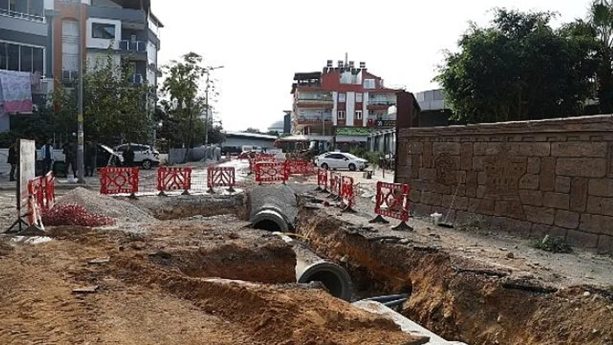 Konyaaltı Pınarbaşı Mahallesi’nin yağmur suyu sorunu çözülüyor