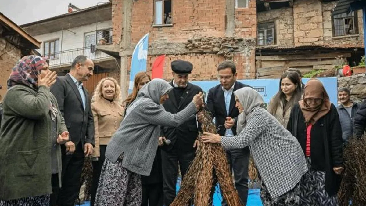 Balıkesir Büyükşehir’den susam üreticilerine destek