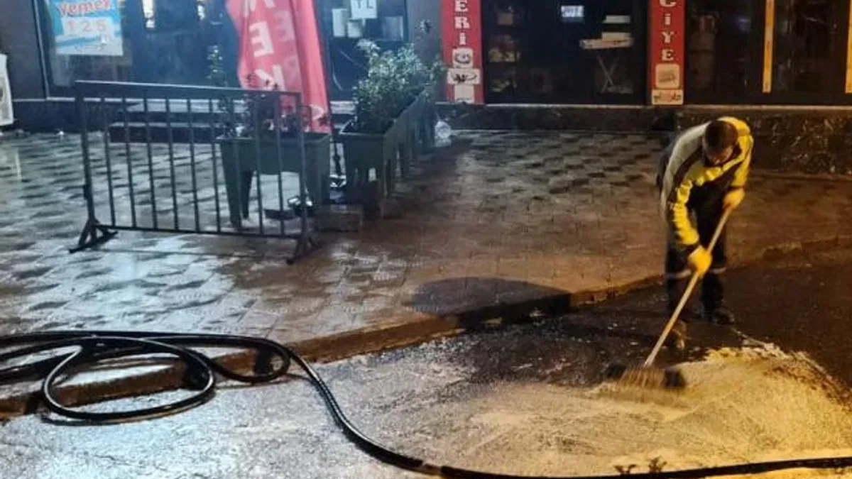 Kocaeli İzmit’te 116 bin ton çöp toplandı