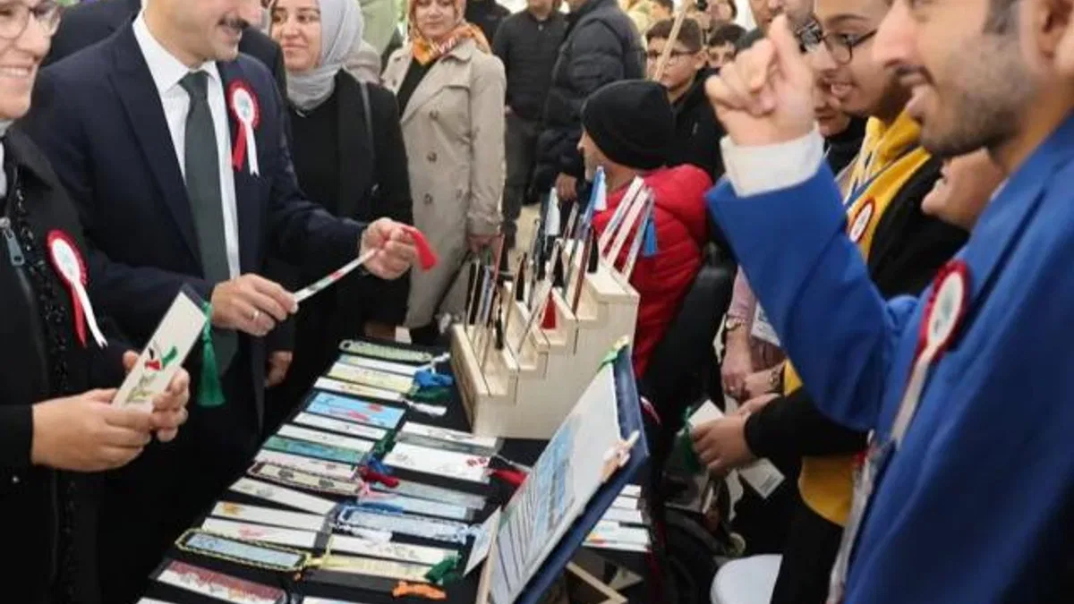 Kocaeli Çayırova 5. Kitap Günleri kapılarını açtı