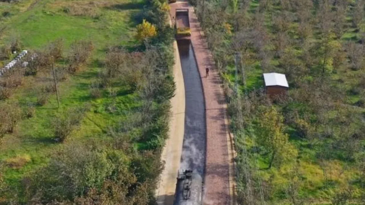 Ordu’da yol çalışmalarını aralıksız devam ediyor