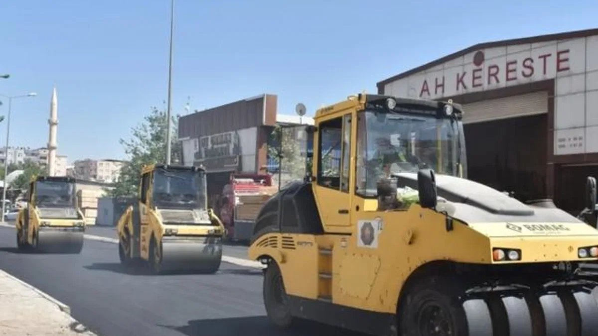 Diyarbakır Bağlar’daki 7 bulvar ve cadde asfaltla yenilendi