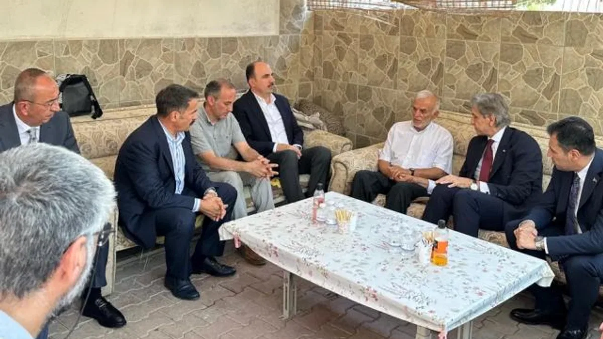 Konya protokolünden şehit Can’ın ailesine taziye ziyareti