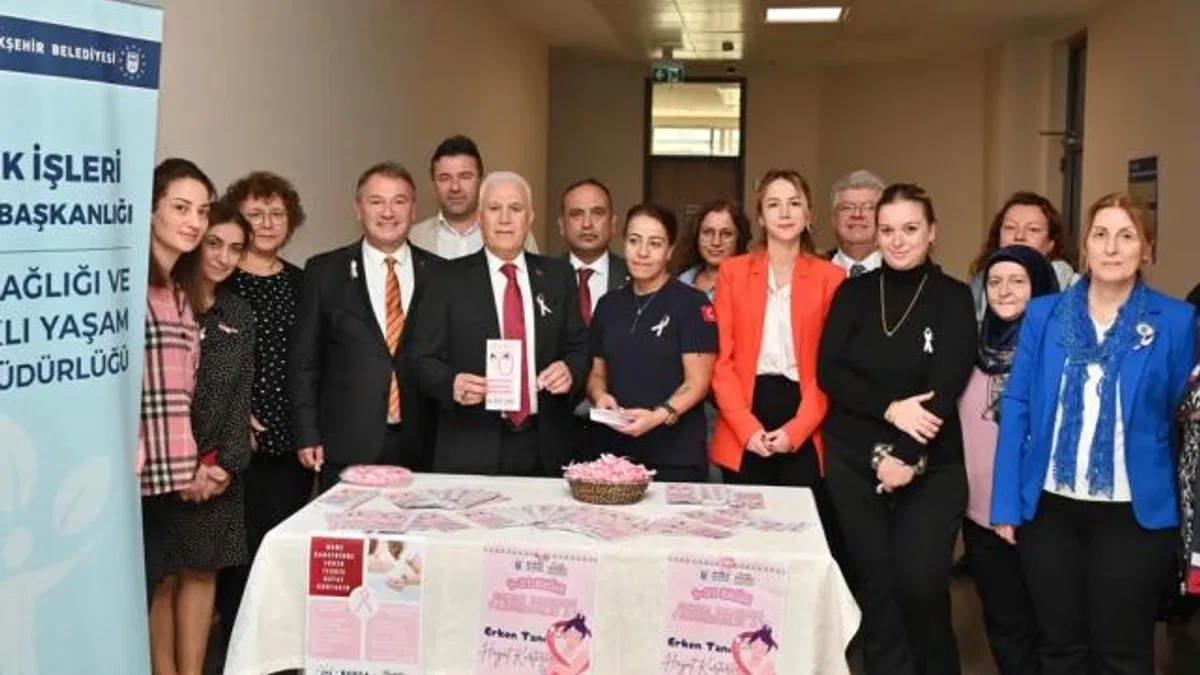 Bursa Büyükşehir’den ‘pembe kurdele’ farkındalığı