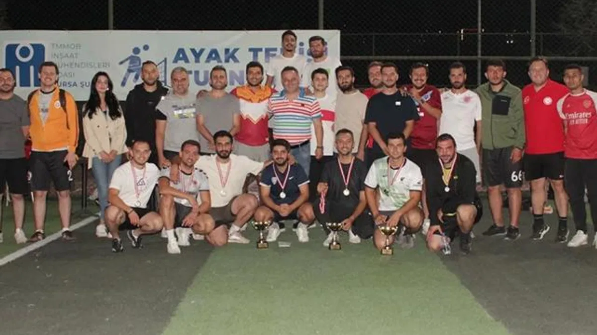 İMO Bursa Şubesi’nden ayak tenisi turnuvası