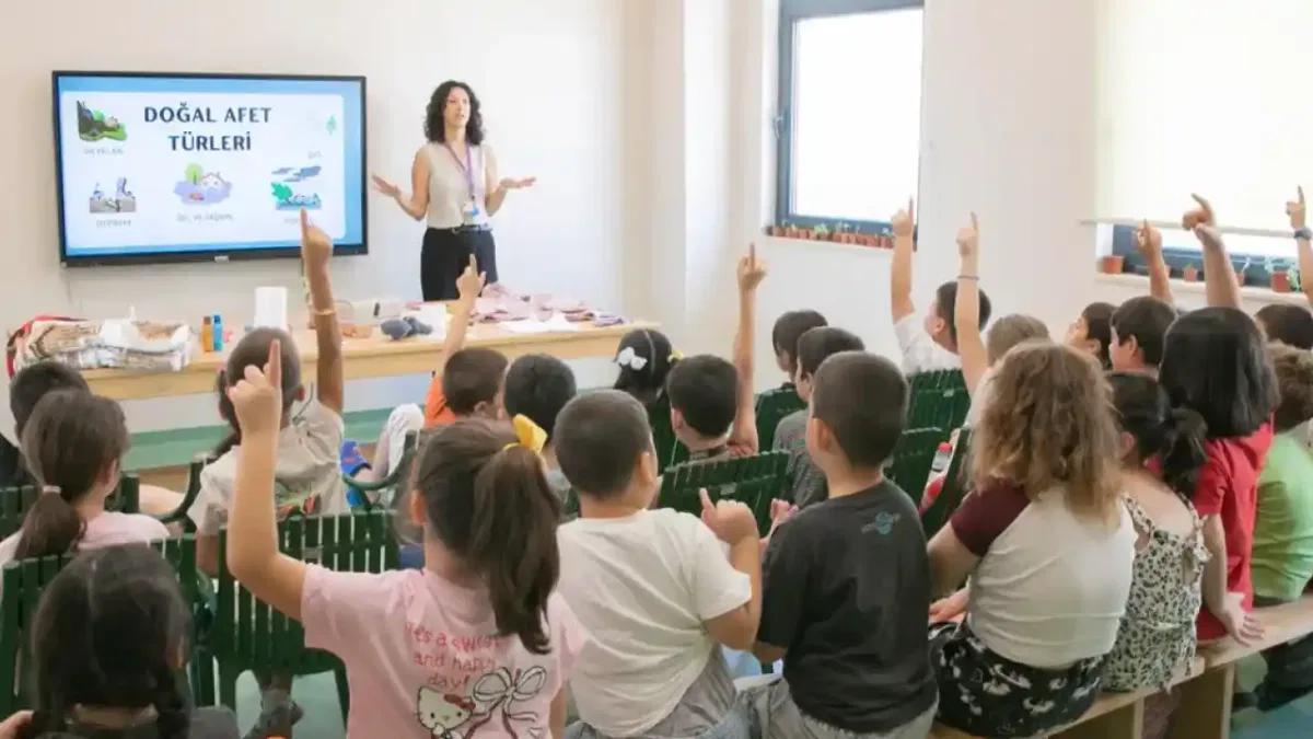 Mersin Silifke’de çocuklara afet farkındalığı eğitimi
