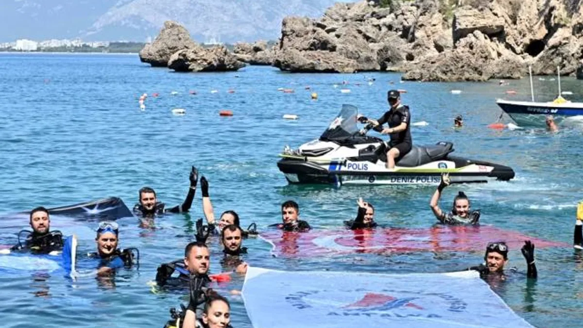 Muratpaşa’nın plajlarıyla gurur: Mavi bayrakta 10 yıllık rekor!