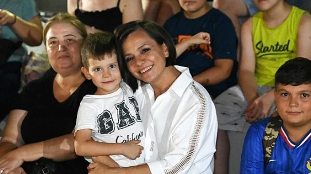 Karabağlar’da yenilenen ‘Karafatma Parkı Sosyal Tesisleri’ kapılarını açtı