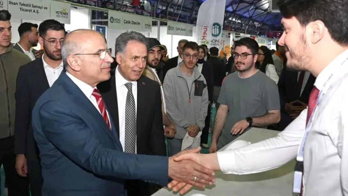 İpekyolu Kariyer Fuarı Malatya’da başladı