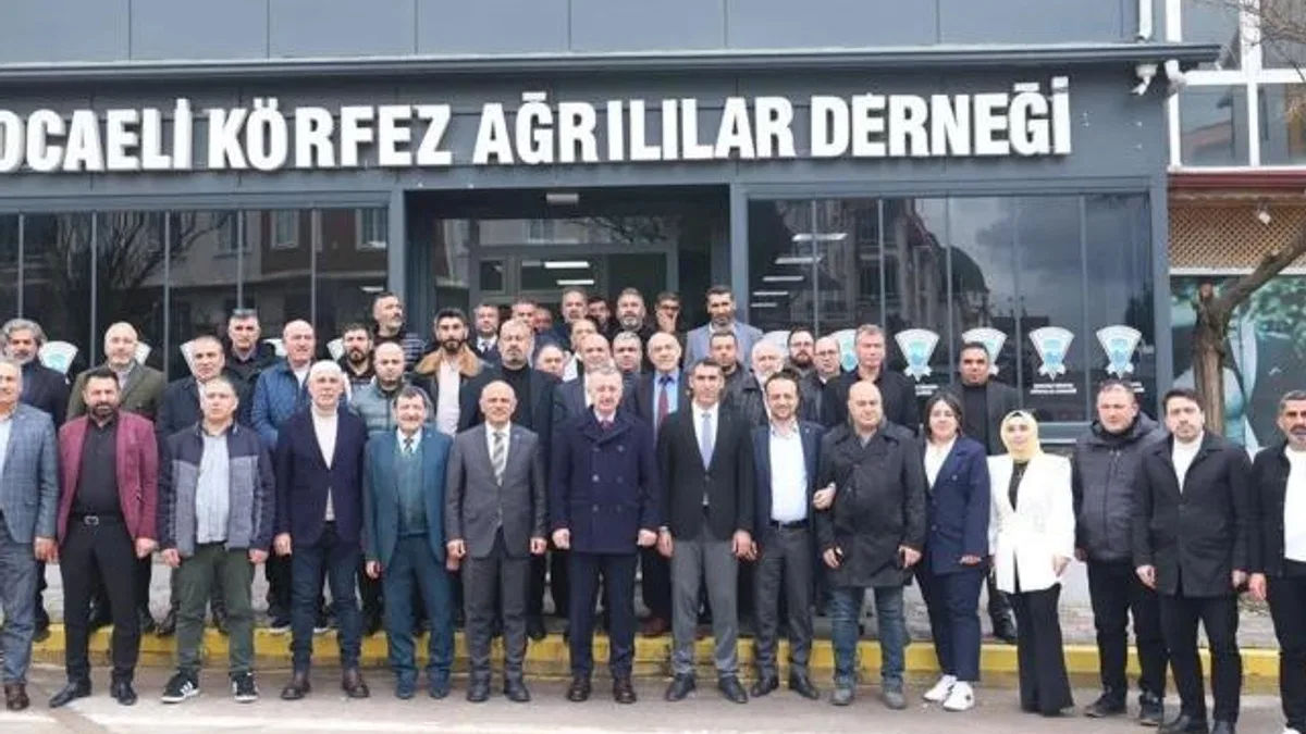 Başkan Büyükakın, Körfez Ağrılılar Derneğini ziyaret etti