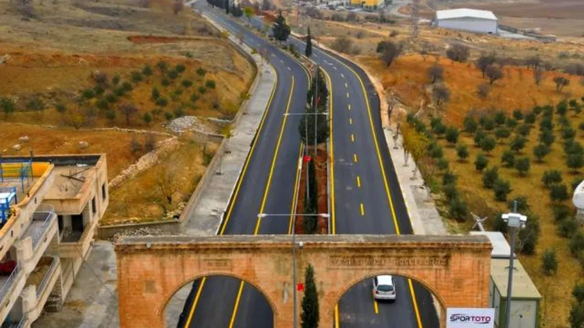 Mardin Yeşilli’de yol seferberliği