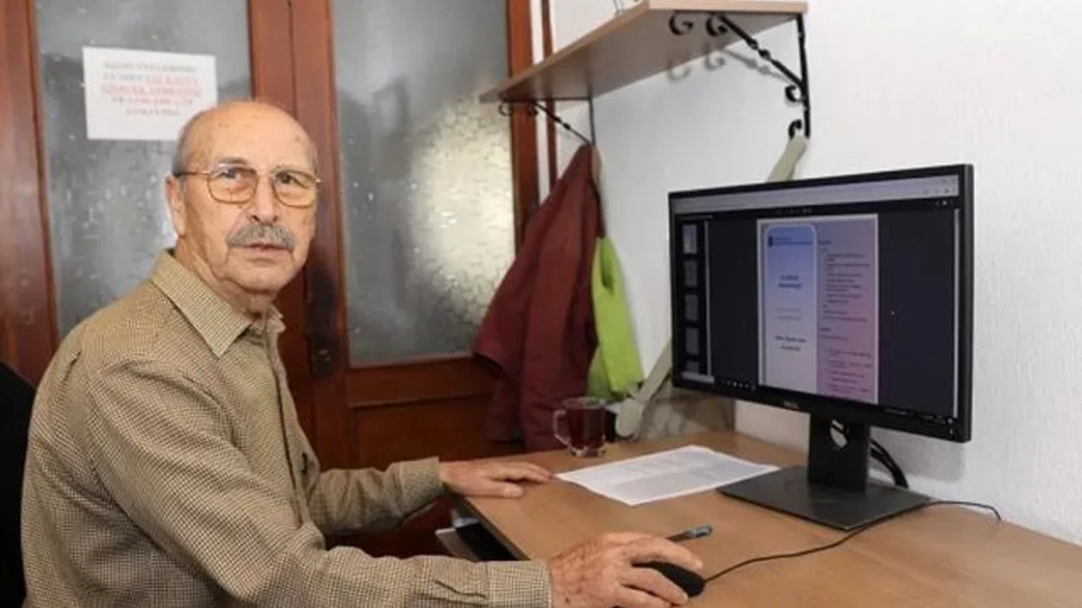 77’lik çınardan eğitimde 100’lük başarı