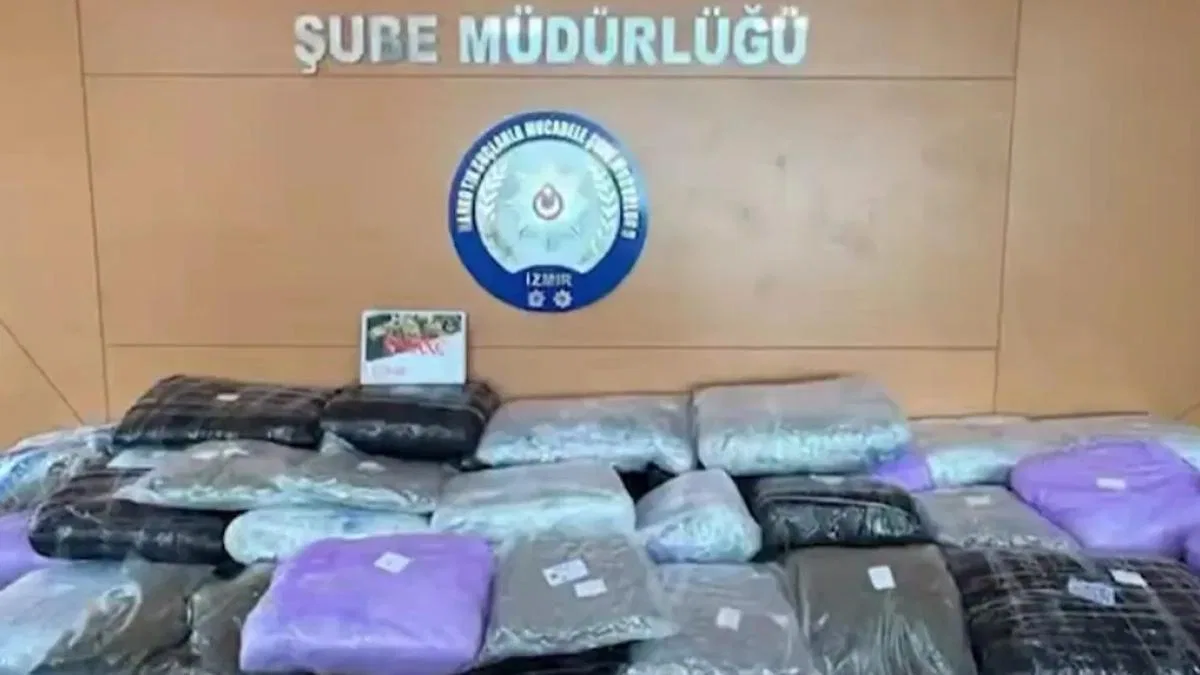 İzmir’de uyuşturucu operasyonu… 371 kilogram skunk ve esrar ele geçirildi
