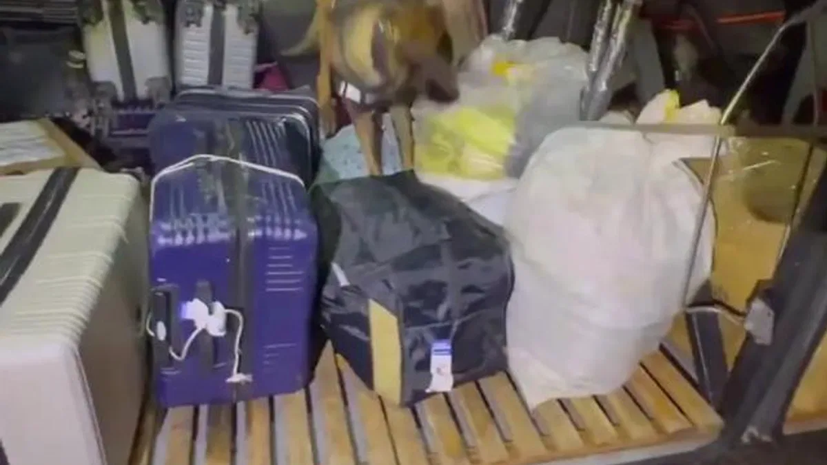 Malatya’da yolcu otobüsünde 11 kilogram metamfetamin yakalandı